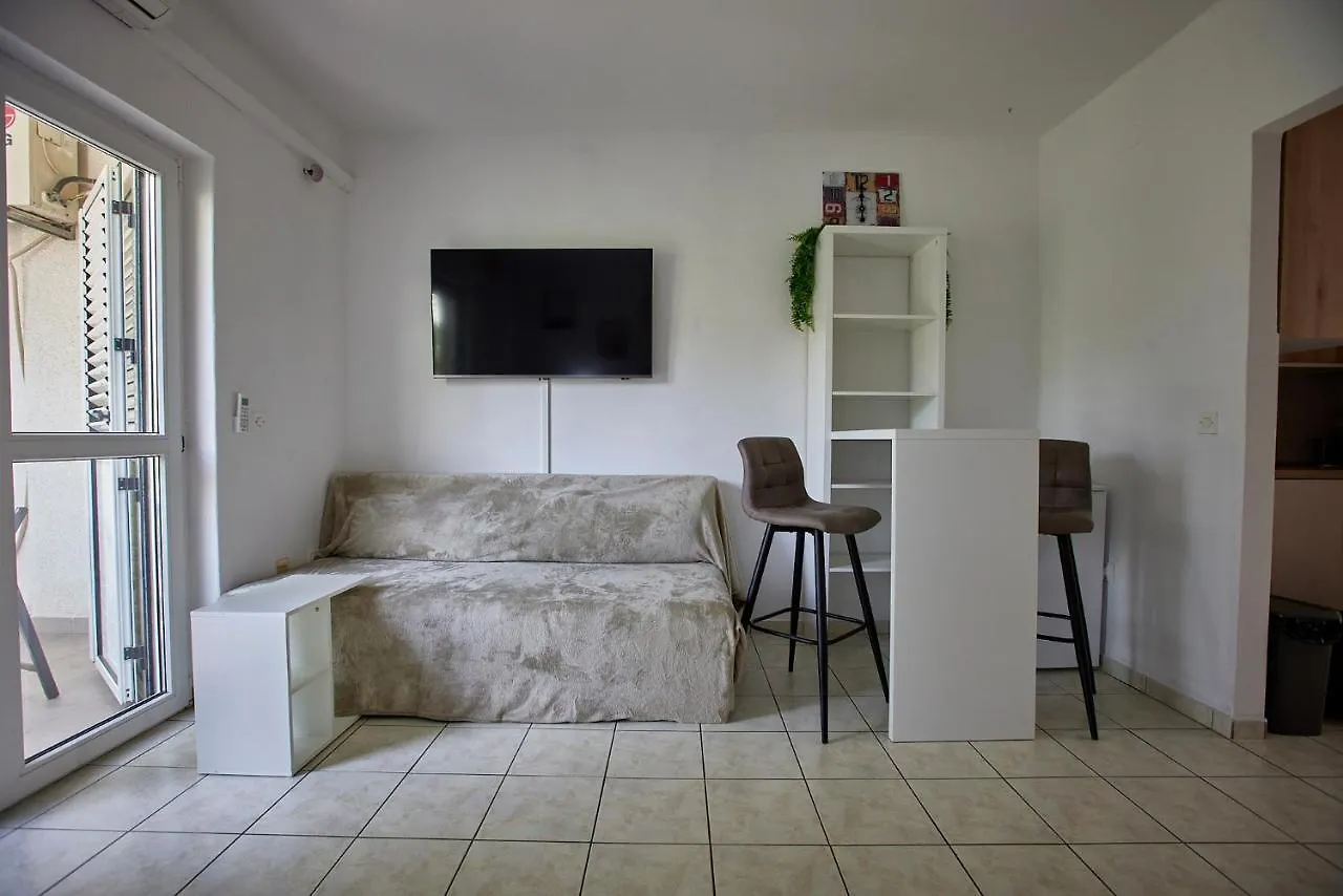 L&L Apartment Okrug Gornji Croatia